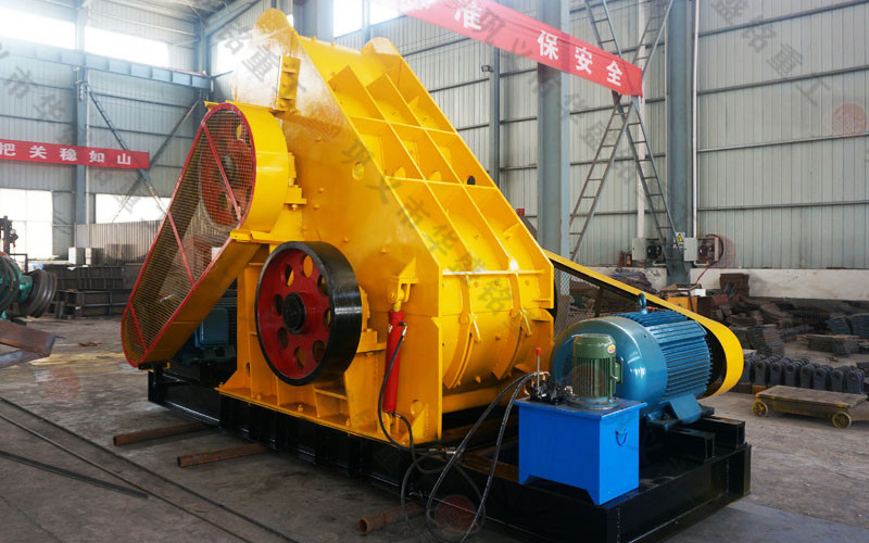 頁巖粉碎機價格是多少?哪里的小型粉碎機廠家